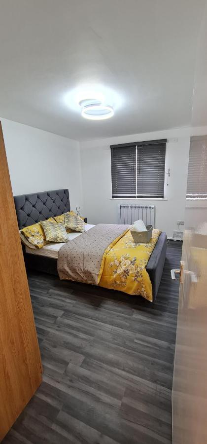 1 Bedroom Service With Netflix Apartment *
